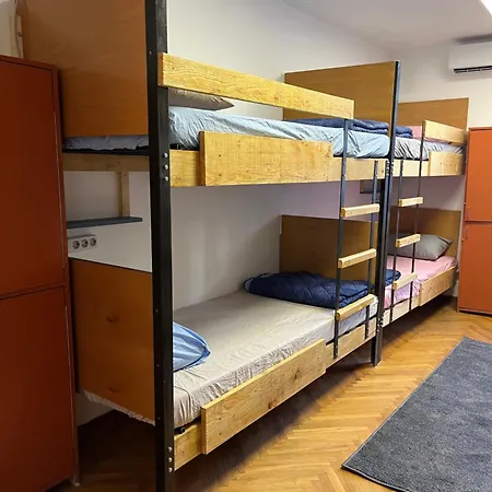 Hostel Chillton *