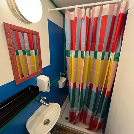 Chillton Hostel